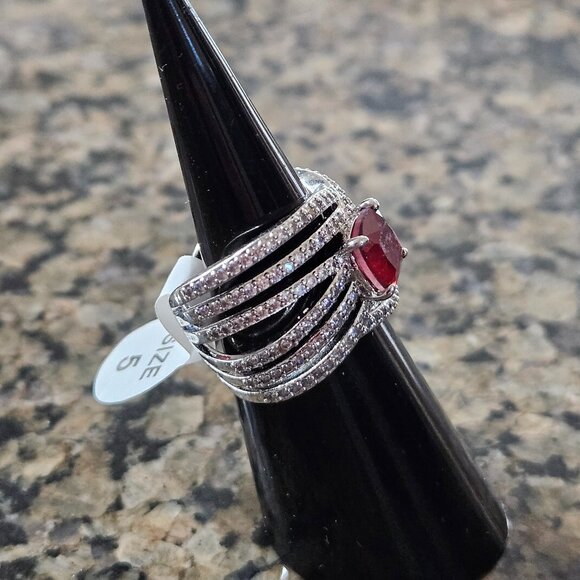 Bomb Party RBP7745 "She's Pure Glamour" Ruby Fused with Genuine Quartz Sz 5 - Picture 3 of 5